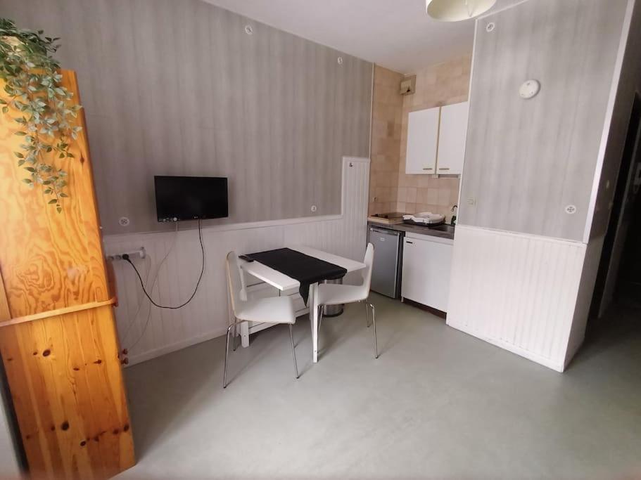Studio Idealement Situe A Ax Les Thermes Ax-les-Thermes Dış mekan fotoğraf